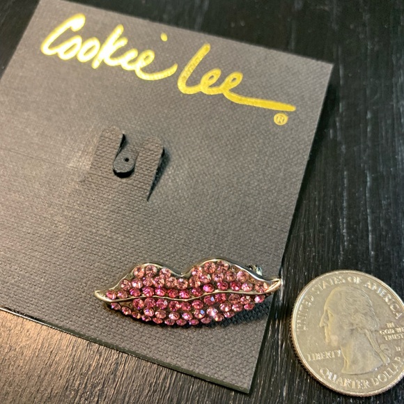 Cookie Lee Pin/Brooch (new) - Picture 2 of 4